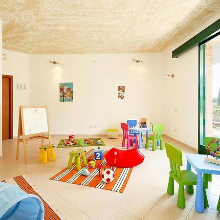 Apartment In Cecina Mare With Outdoor Pool Marina di Cecina Eksteriør billede