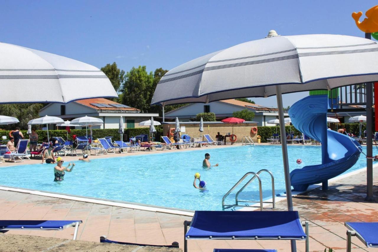 Apartment In Cecina Mare With Outdoor Pool Marina di Cecina Eksteriør billede